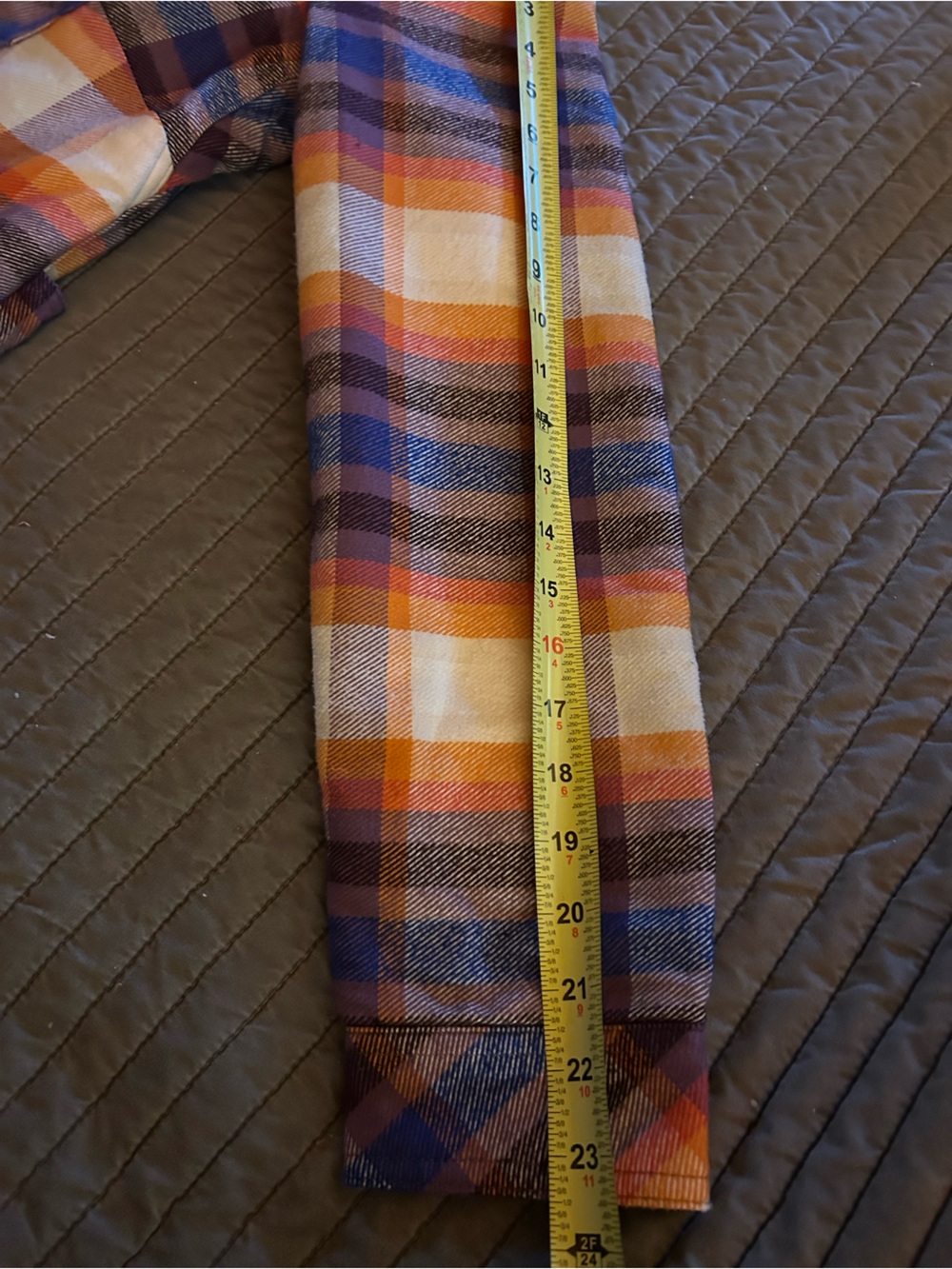 Duluth Trading Co Plaid Utility - Picture 12 of 12